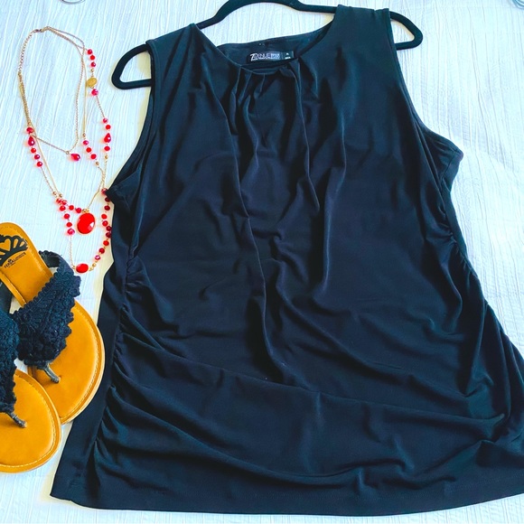 NY&Co Mesh Tank - Picture 1 of 1